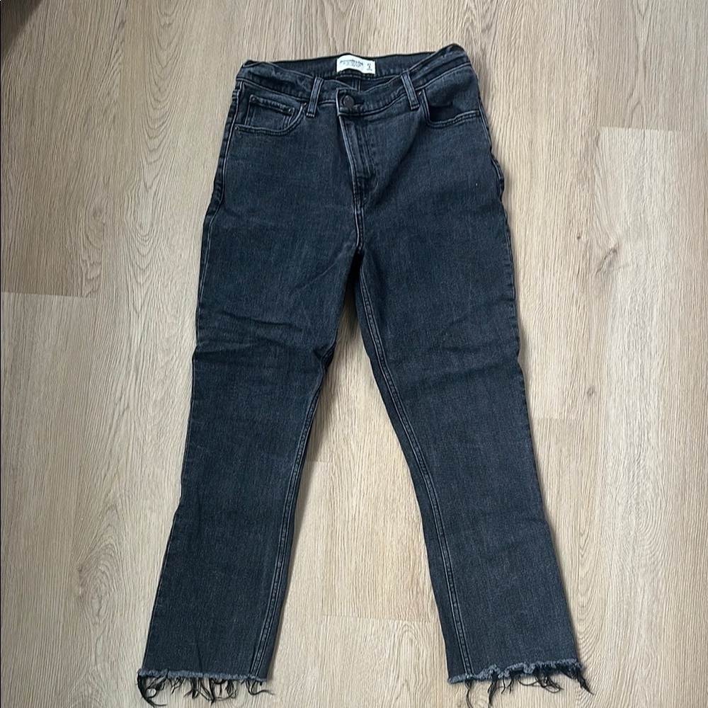 Women's Black Frayed Hem Jeans